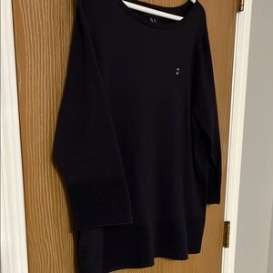 Chase bank Lands' End Dark Navy 3/4 Sleeve sweater